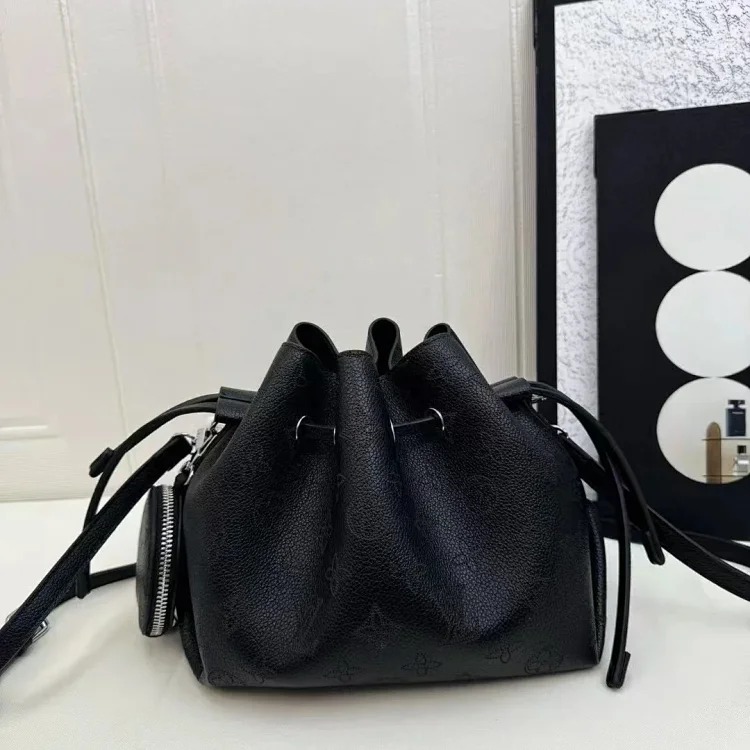 Light luxury style portable cross-body women's bag 001 (without box)
