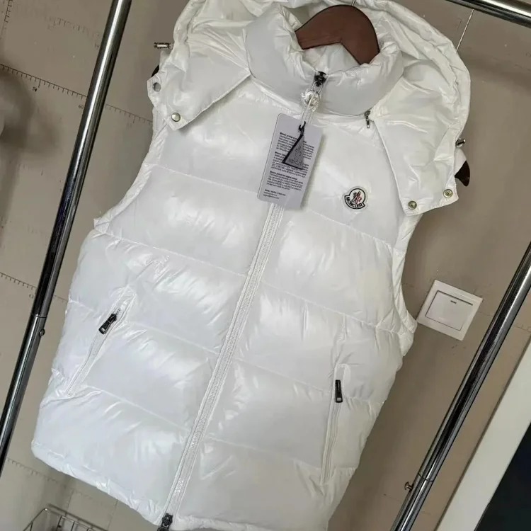 E-1 vest collection image 2