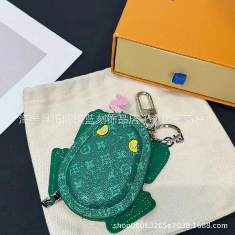 Small crab bag pendant new wireless bluetooth headphone bag keychain lipstick coin purse car pendant