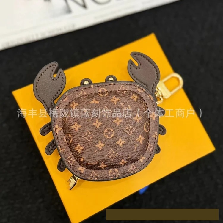Small crab bag pendant new wireless bluetooth headphone bag keychain lipstick coin purse car pendant