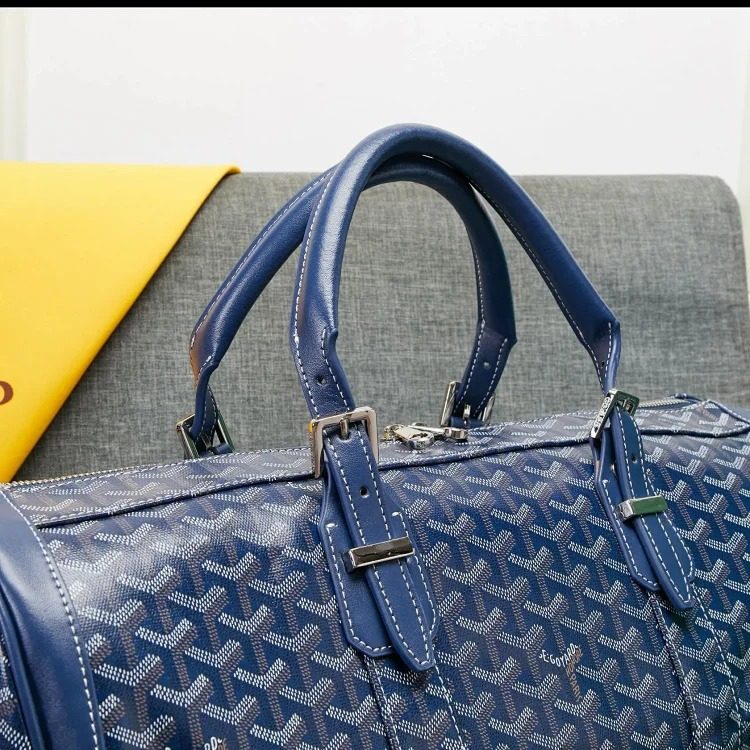 Celine Large capacity shoulder carry crossbody luggage bag