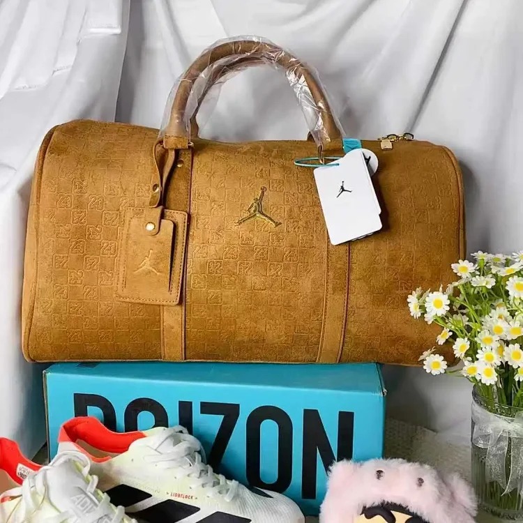 Louis Vuitton Cross-border new trendy brand aj presbyopic checkerboard checkerboard versatile fitness bag large capacity single shoulder crossbody portable travel bag image 2
