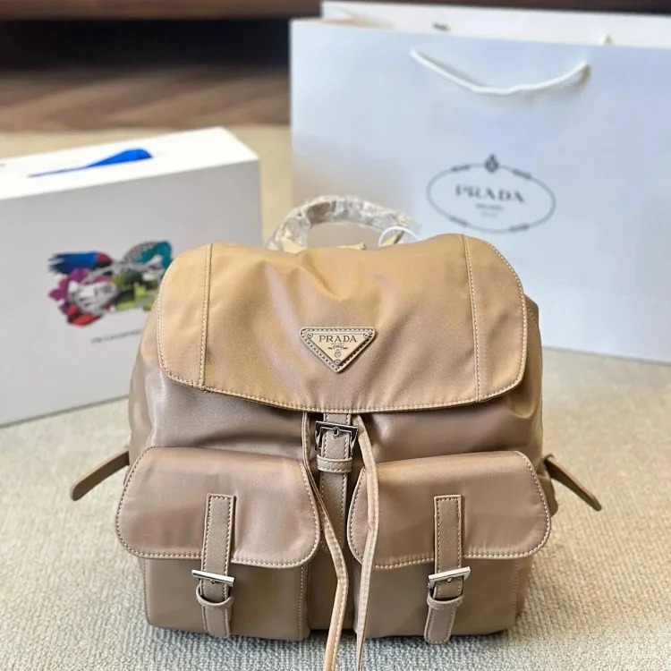 Trendy luxury backpack 004 image 5