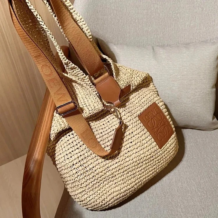 Fashionable and trendy bags collection-rs image 5