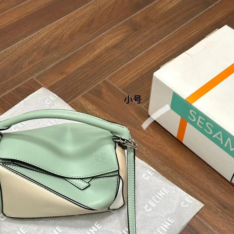 Fashionable and trendy bags collection-rs image 6