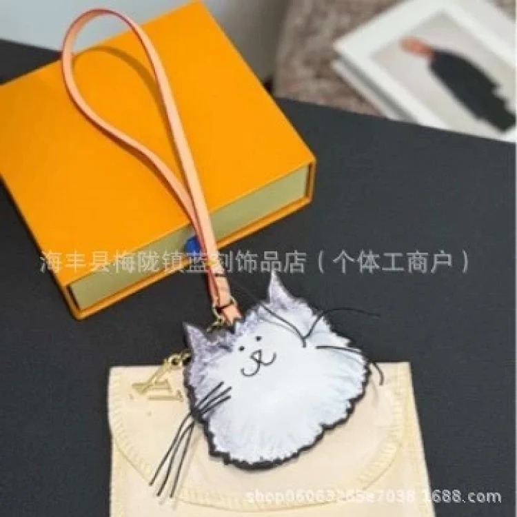 Cross-border new kitten pendant, fashionable and versatile Vivian bag chain, dropshipping