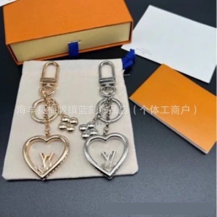 Cross-border new kitten pendant, fashionable and versatile Vivian bag chain, dropshipping