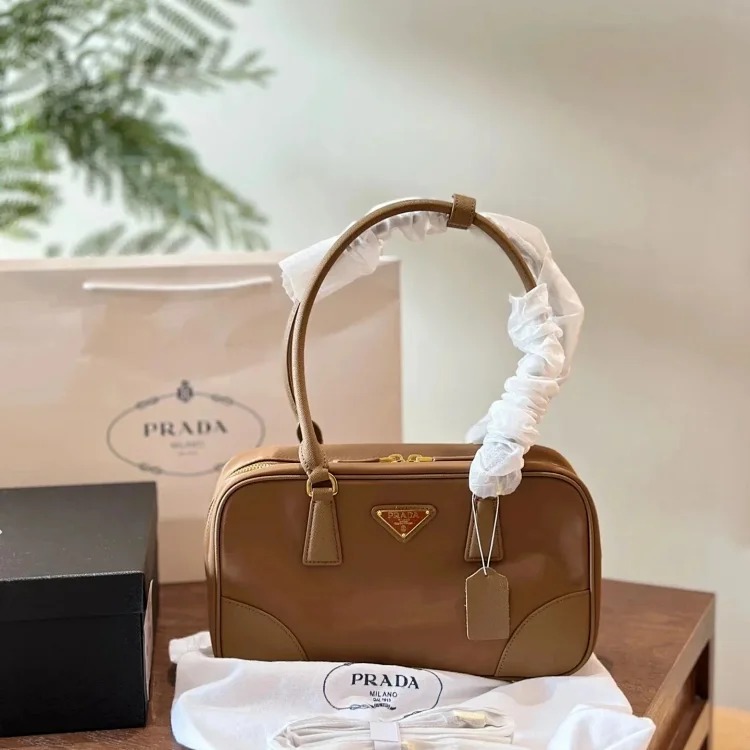 Fashionable and versatile tote bag 005