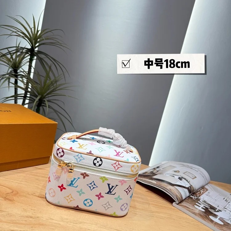 Louis Vuitton Murakami Takahiro Tricolor Cosmetic Case Murakami Takahiro Three Color Cosmetic Case Baguette Bag Beautiful Straw Bag Backpack Hobo Vegetable Basket Handbag Condensed Keepall T image 3