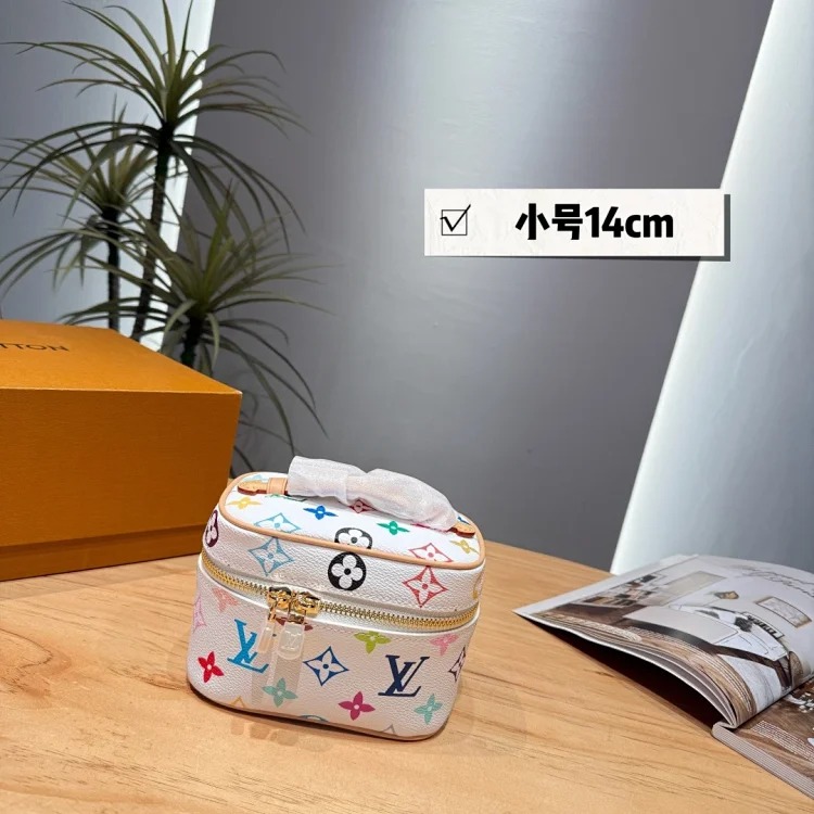 Louis Vuitton Murakami Takahiro Tricolor Cosmetic Case Murakami Takahiro Three Color Cosmetic Case Baguette Bag Beautiful Straw Bag Backpack Hobo Vegetable Basket Handbag Condensed Keepall T image 4