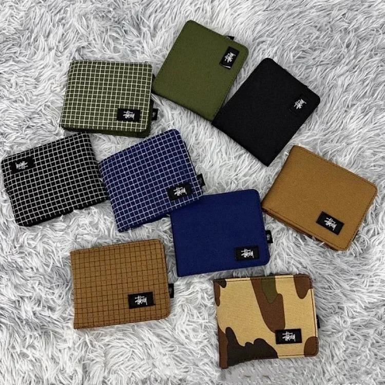 STU wallet with packaging