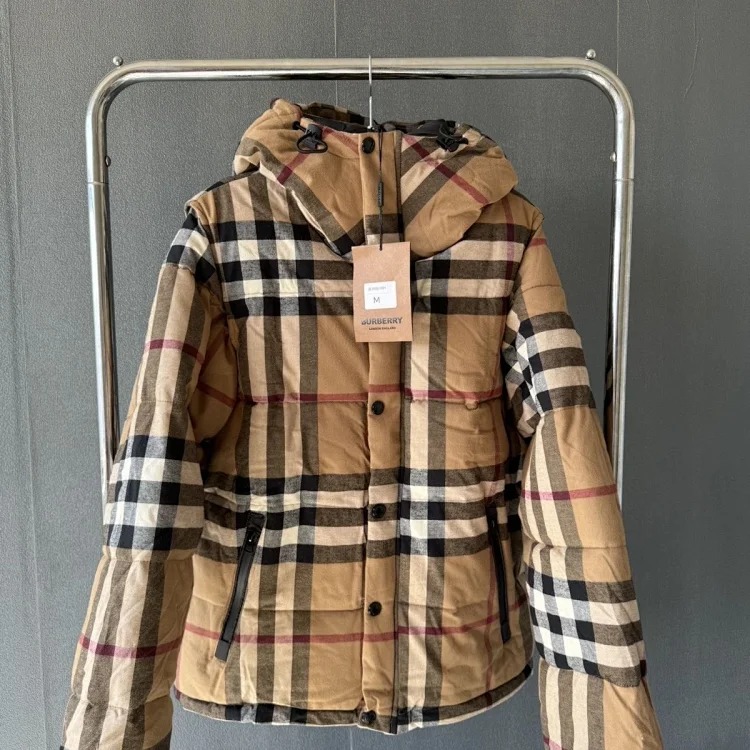 Comfortable and warm down jackets