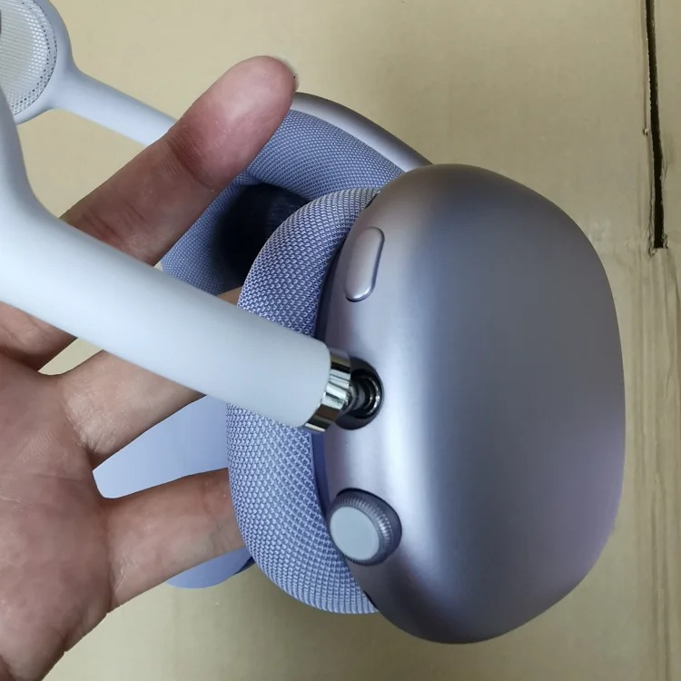Apple DX67-1 a,ir.po,dm.ax USB-C2ndmetal2024