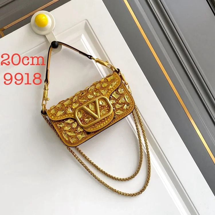2025 autumn and winter diamond-encrusted small square bag European and American retro chain fashion portable shoulder crossbody women's bag fashionable light luxury