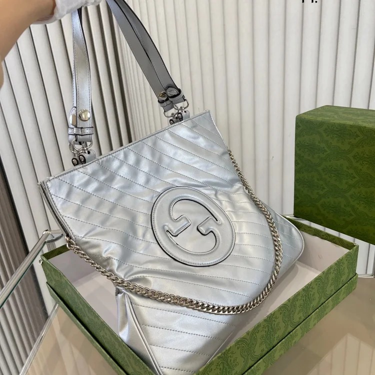 G fashion bag