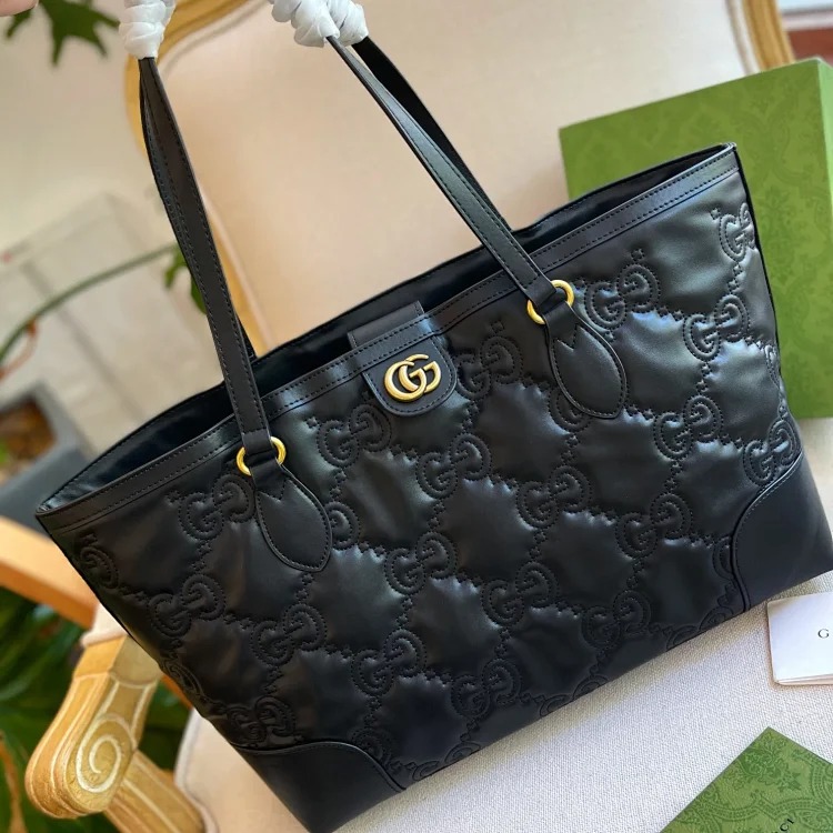 G fashion bag