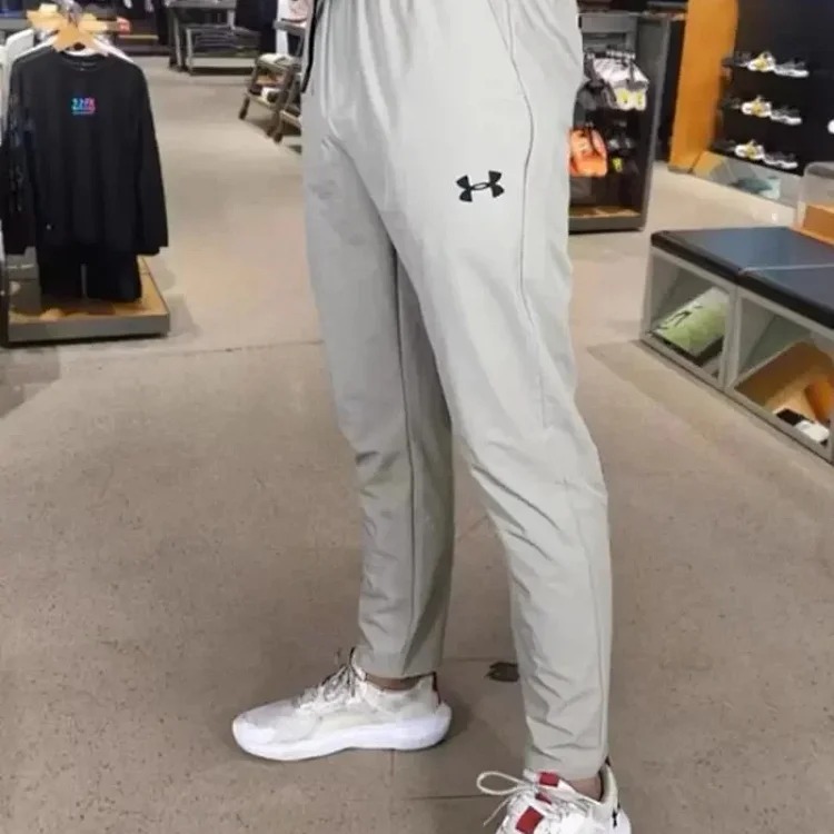 Youth of sweatpants (returns and exchanges are not supported unless there are quality issues)