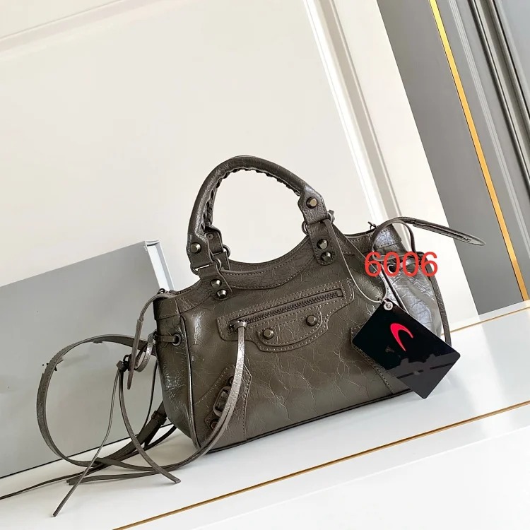 Storico bowling bag retro versatile rivet biker bag sweet cool shoulder crossbody bag women's bag