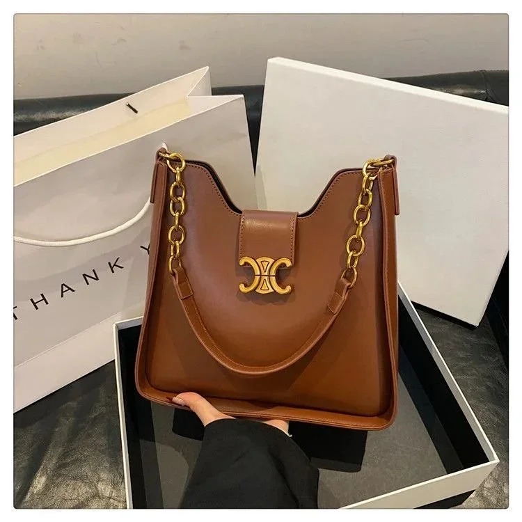 Advanced single shoulder armpit chain texture women's bag 20232024 new fashion retro versatile casual