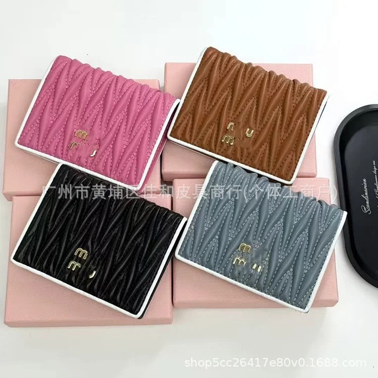 Foreign trade wholesale new style sheepskin pleated folding wallet for women fresh girly sweet wallet multi-card slot card bag for women