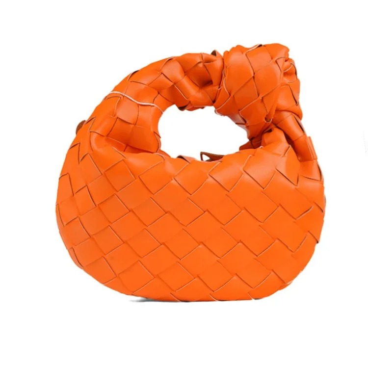 2025 Spring Commuting 2024mini Portable Cloud Bag Handmade Woven Armpit Bag Pillow Bag Hot Selling Women's Bag