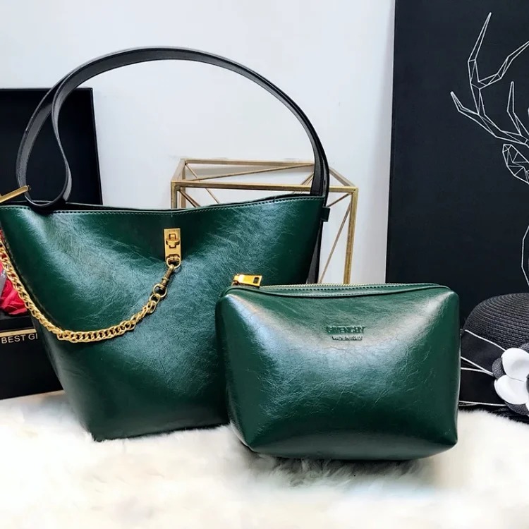G fashion bag