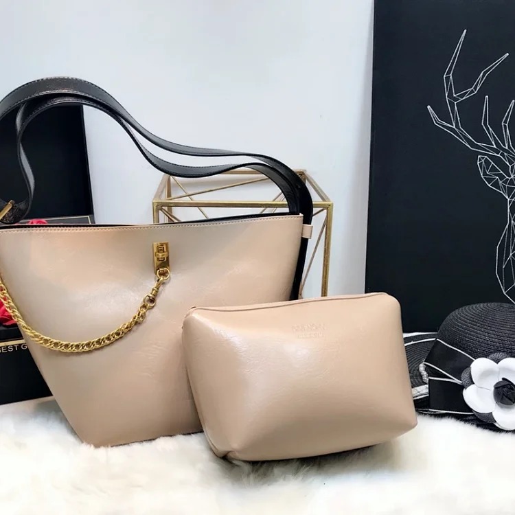 G fashion bag