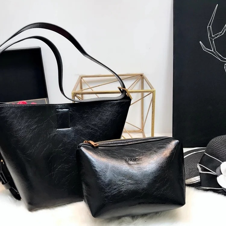 G fashion bag