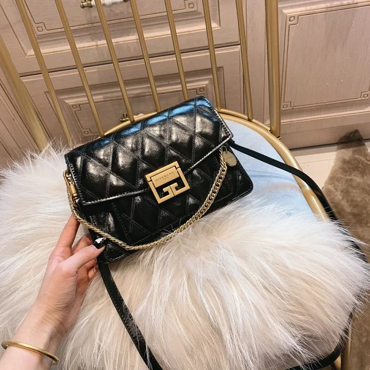 G fashion bag