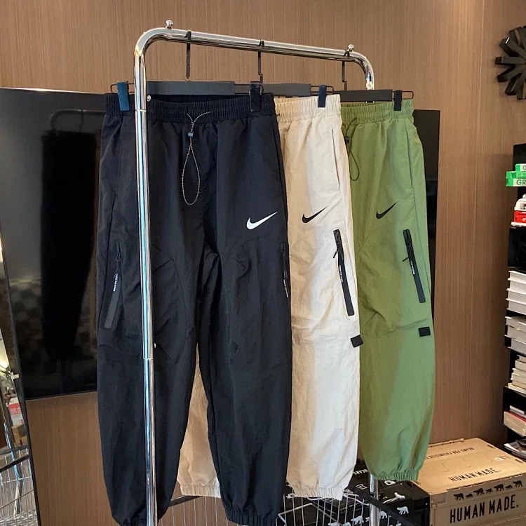 Casual cargo sweatpants image 3