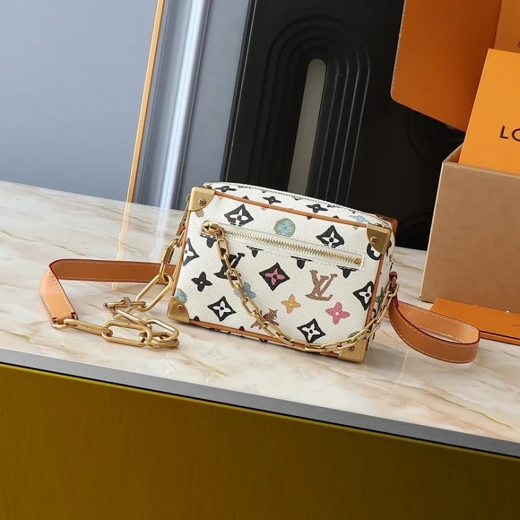 Louis Vuitton IV Mini Capucines Bag image 3