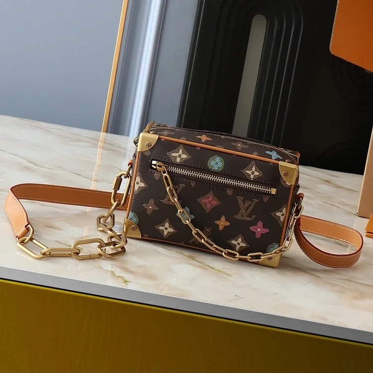 Louis Vuitton IV Mini Capucines Bag image 4