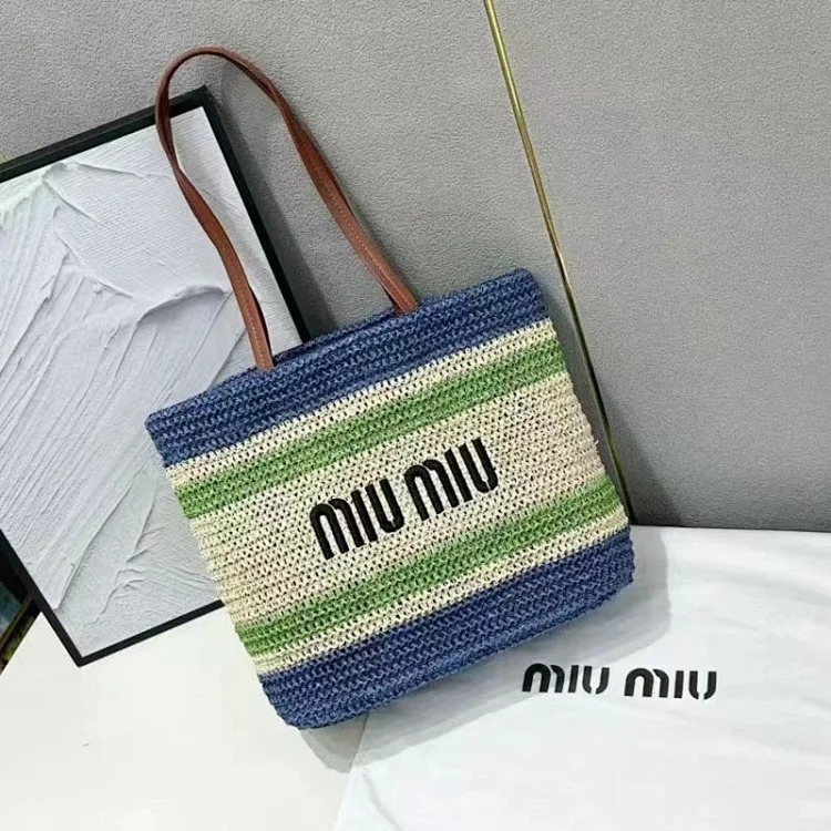 Miu's new summer woven tote bag raffia straw bag large capacity simple single shoulder portable women's bag trendy image 2