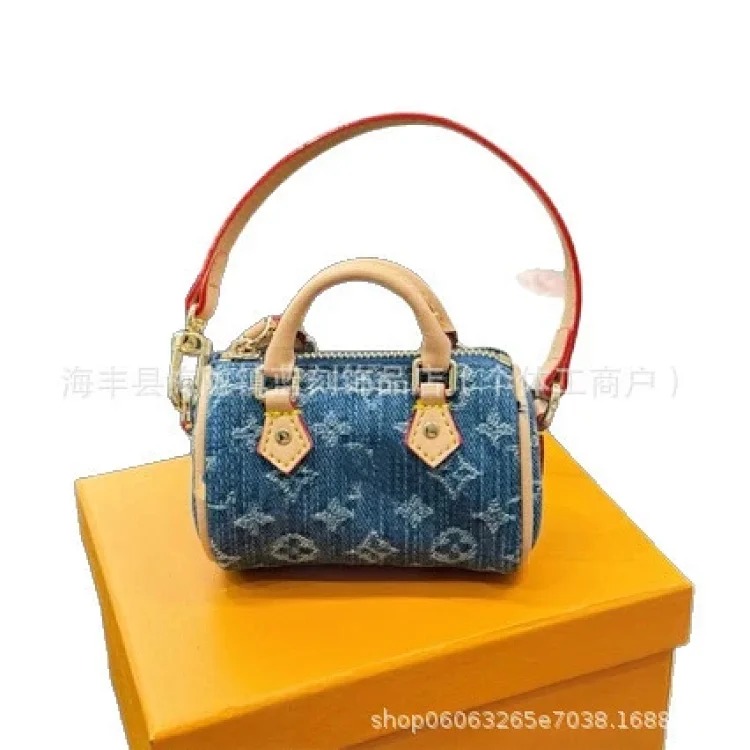 Louis Vuitton Murakami Takahiro three-color mini pillow bag, light luxury and western style old flower bag pendant, handmade denim fabric pendant