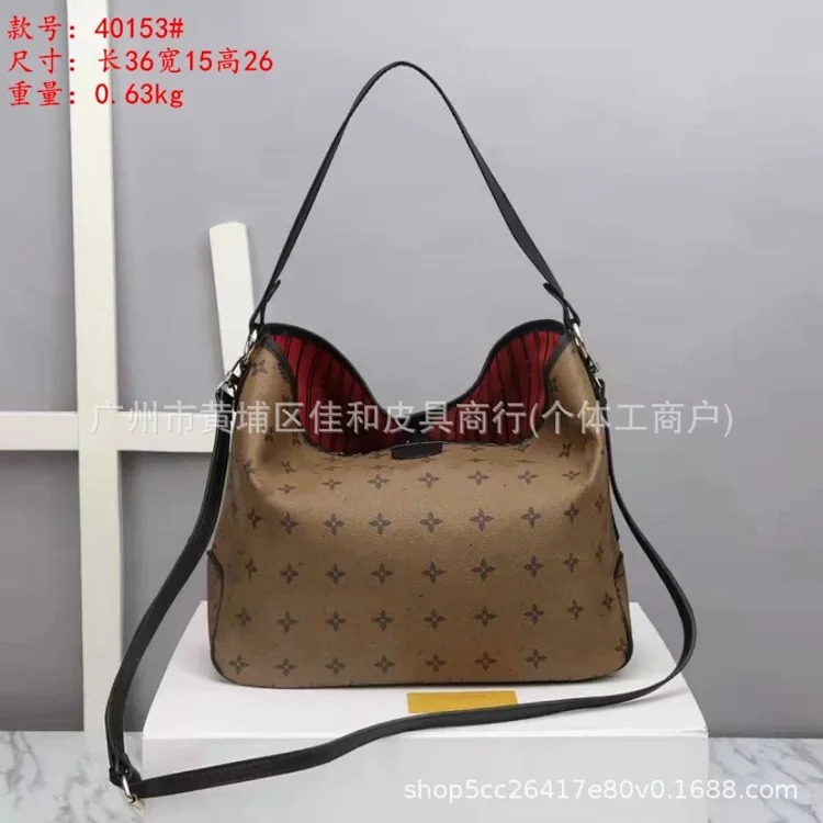 Louis Vuitton Cross-border popular fashion presbyopia commuter tote bag women's new large capacity single shoulder crossbody bag armpit large bag