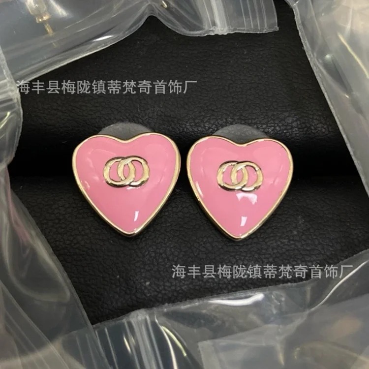 Chanel 25C new high small fragrant style earrings for women European and American love double C retro small fragrant earrings silver needle pearl earrings