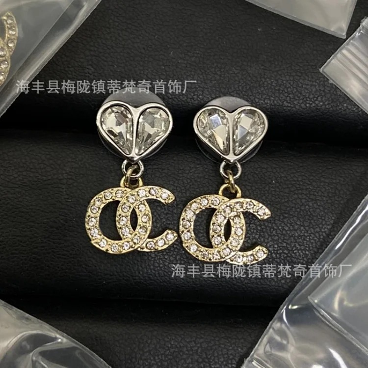 Chanel 25C new high small fragrant style earrings for women European and American love double C retro small fragrant earrings silver needle pearl earrings