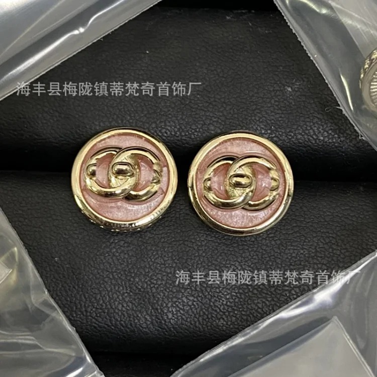 Chanel 25C new high small fragrant style earrings for women European and American love double C retro small fragrant earrings silver needle pearl earrings