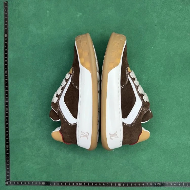 (Customized models ship in 3-7 days) Suede calfskin lace-up round toe low-top sneakers TT 0