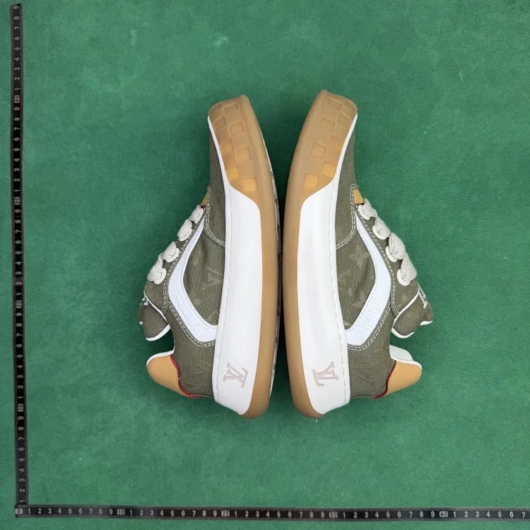 (Customized models ship in 3-7 days) Suede calfskin lace-up round toe low-top sneakers TT 0