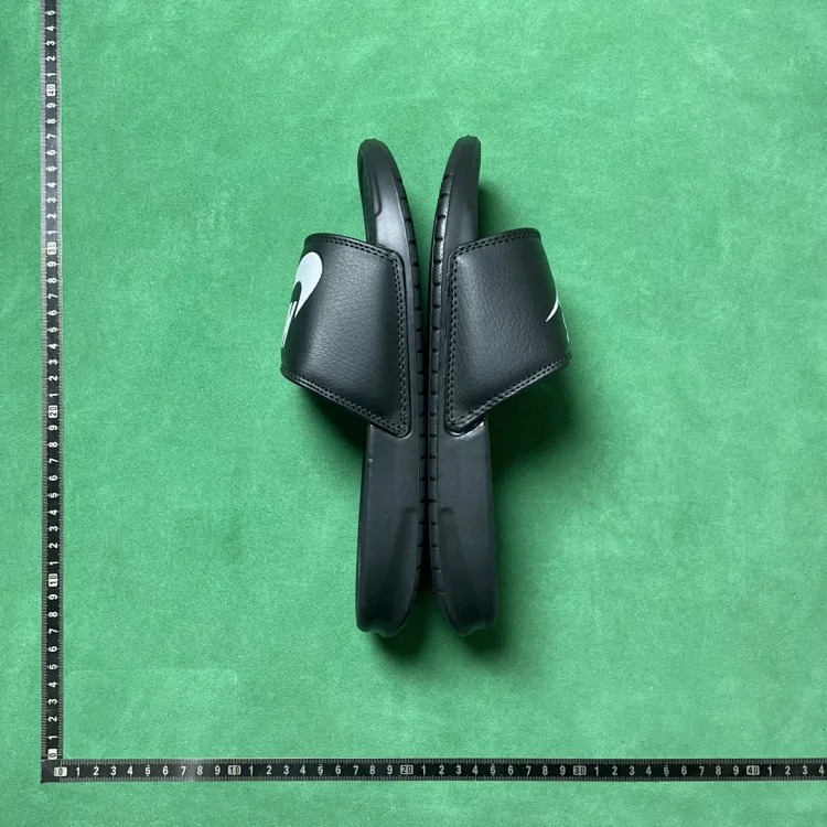 3BD comfortable and lightweight rubber sole anti-slip slippers
