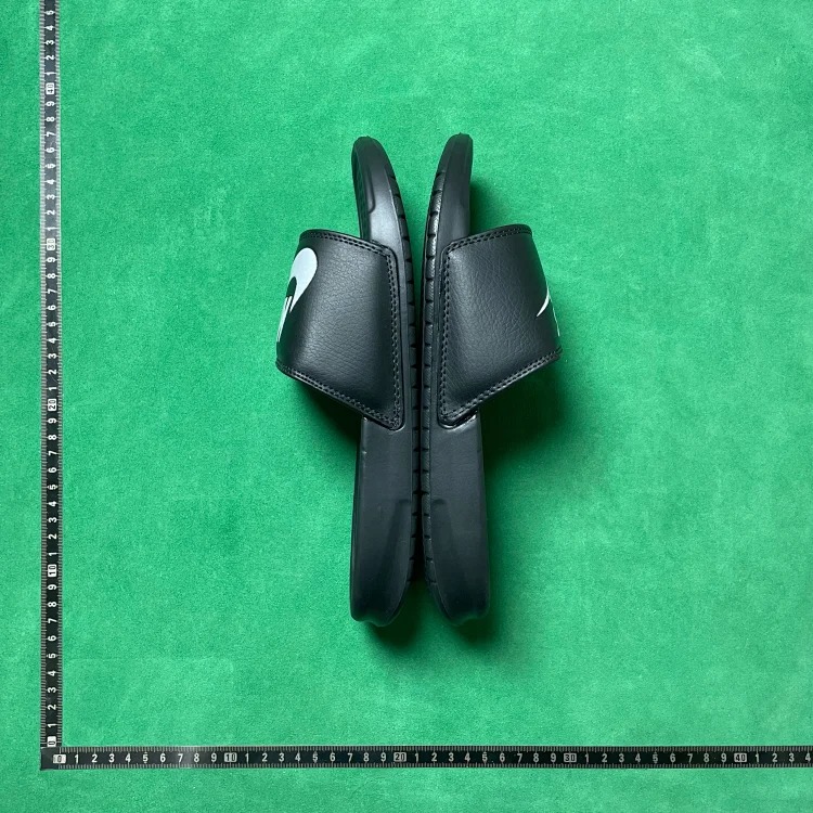 3BD comfortable and lightweight rubber sole anti-slip slippers image 2