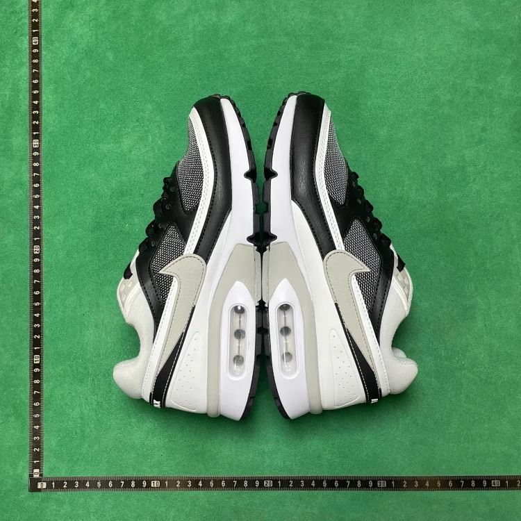 B3D comfortable and versatile low-top running shoes image 6