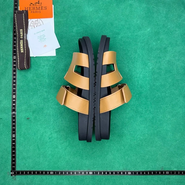 (Customized models are shipped in 3-7 days) TT 0 calfskin round toe open toe slippers image 5