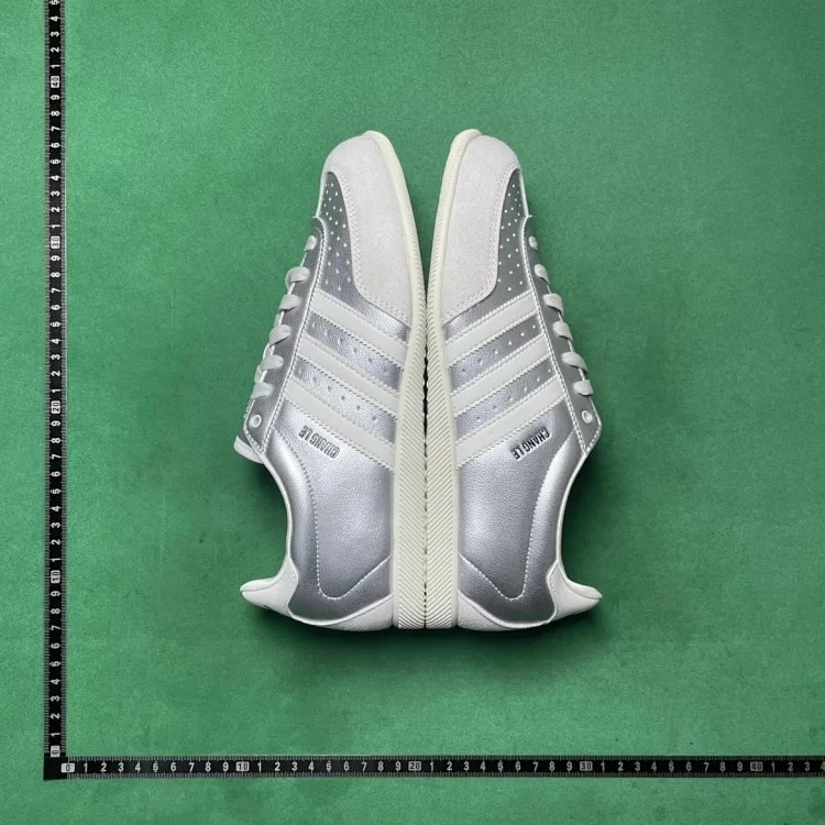 TD classic retro low-top moral training shoes T2D