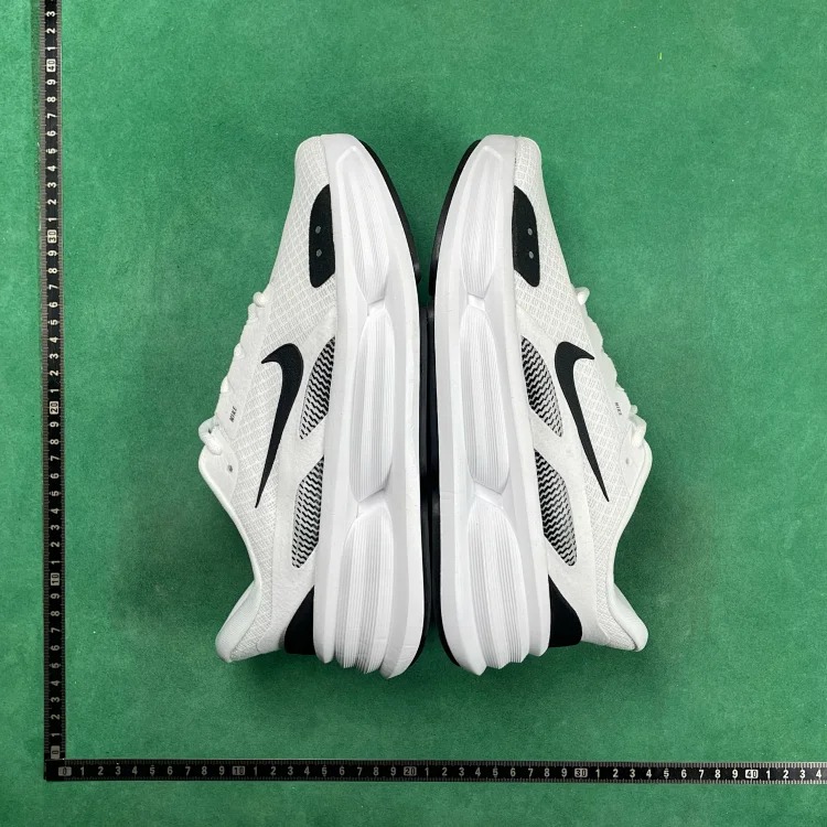 B1D comfortable and durable running shoes image 2