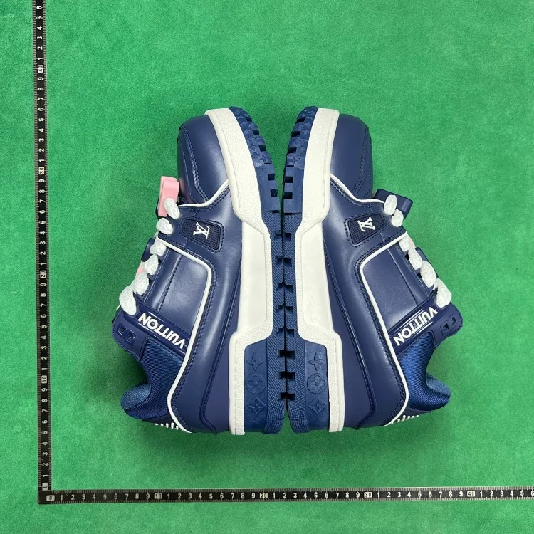 B7D trendy and comfortable low-top sneakers image 5
