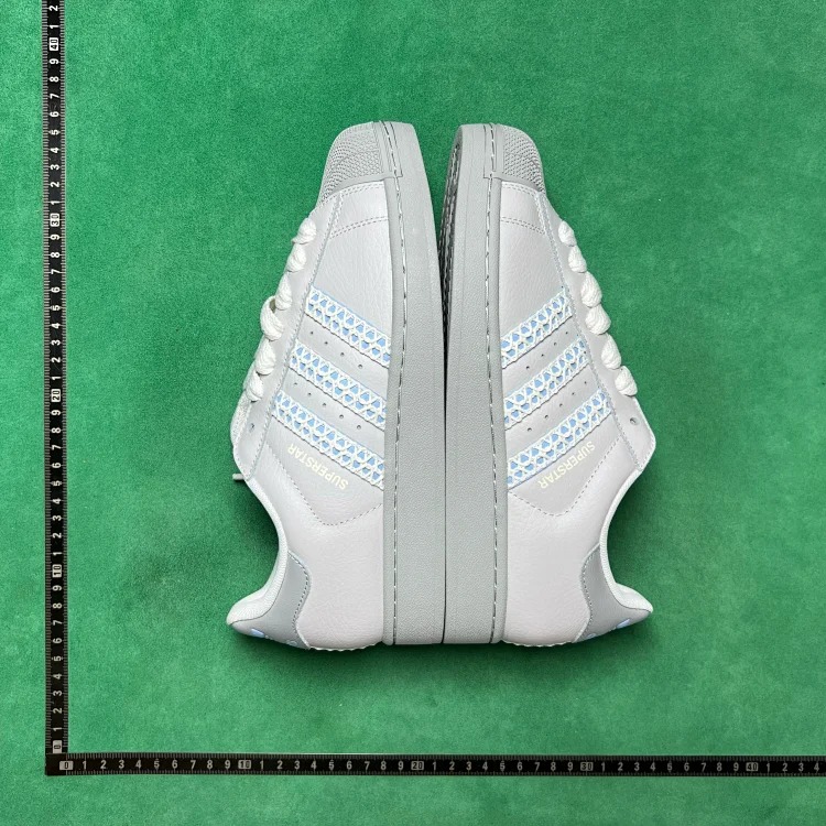 B1D comfortable and soft low-cut sneakers image 4