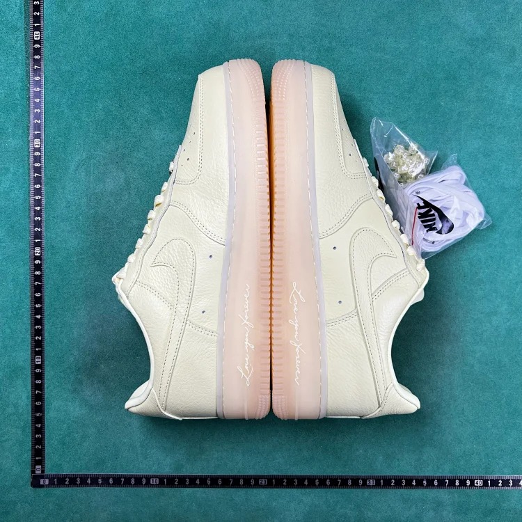 Max of comfortable and versatile low-cut sneakers Ak4 image 2