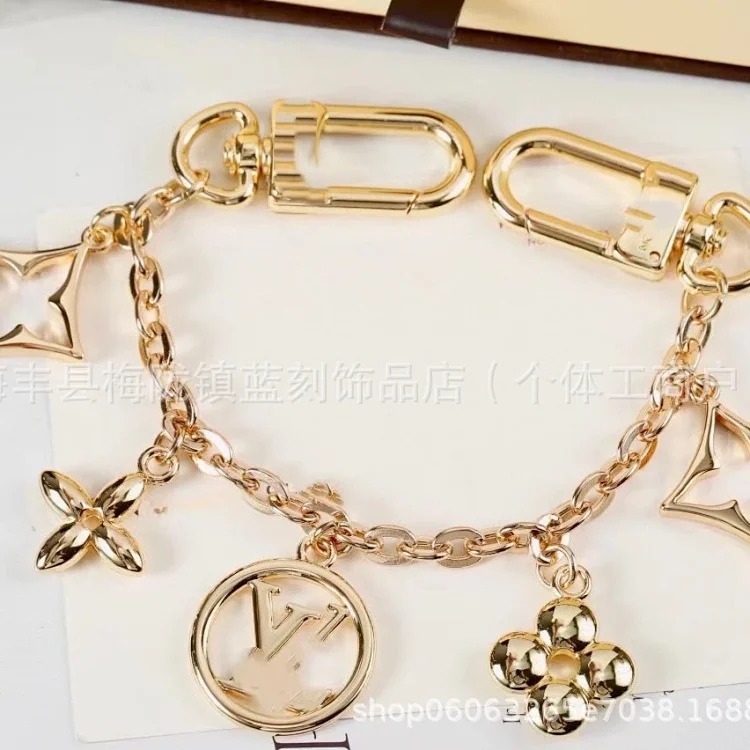 Trendy Titanium Steel Metal Bag Pendant Leather Round Key Pendant Car Keychain